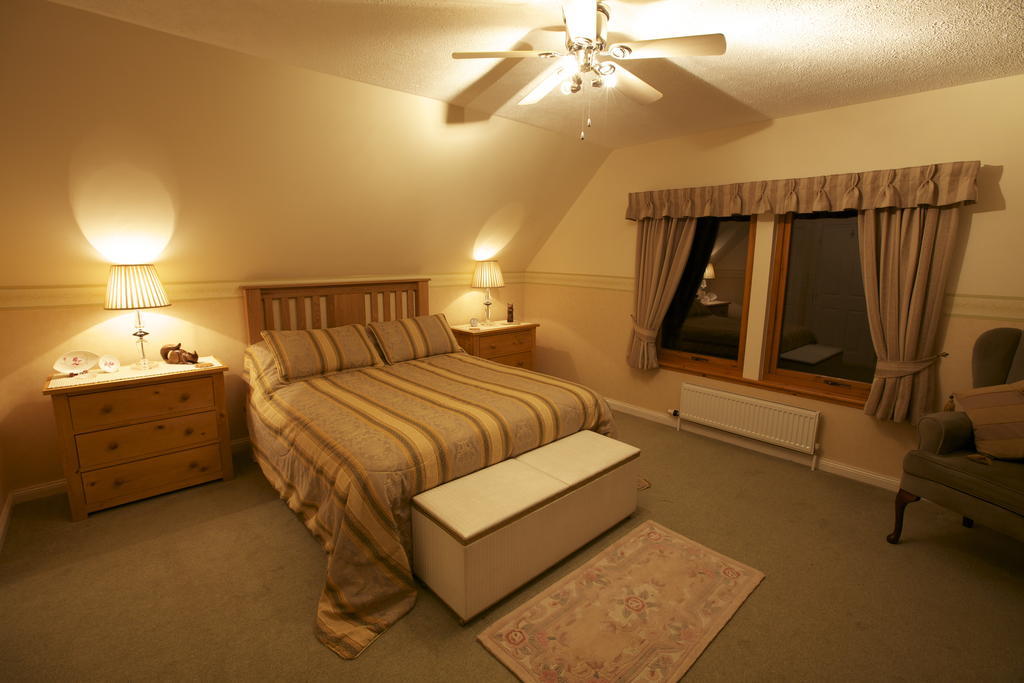 Ardarroch Cottage B&B Fassfern Стая снимка
